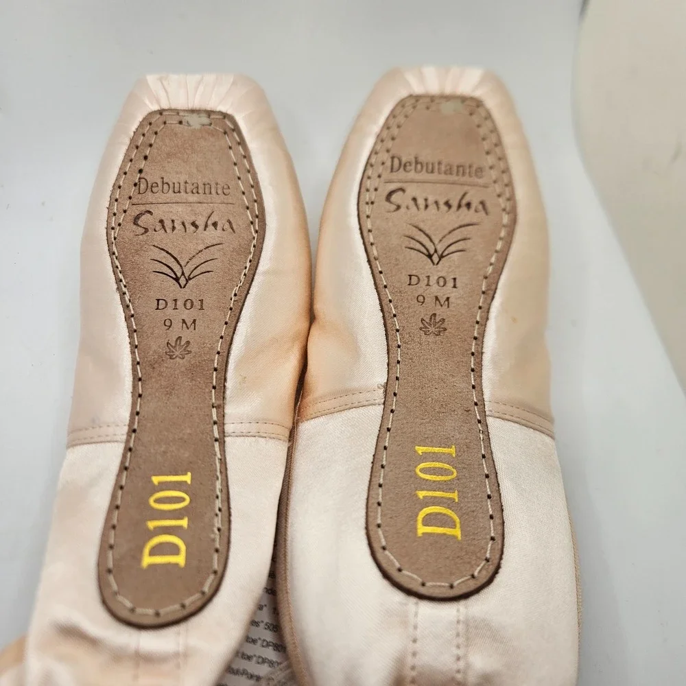 Sansha Debutante D101 Pointe Shoes 9M Peach Pink Ballet Dance NIB